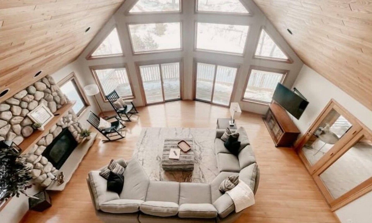Upper Peninsula Michigan House | Dunwandrin Lake Superior Beach House in Marquette