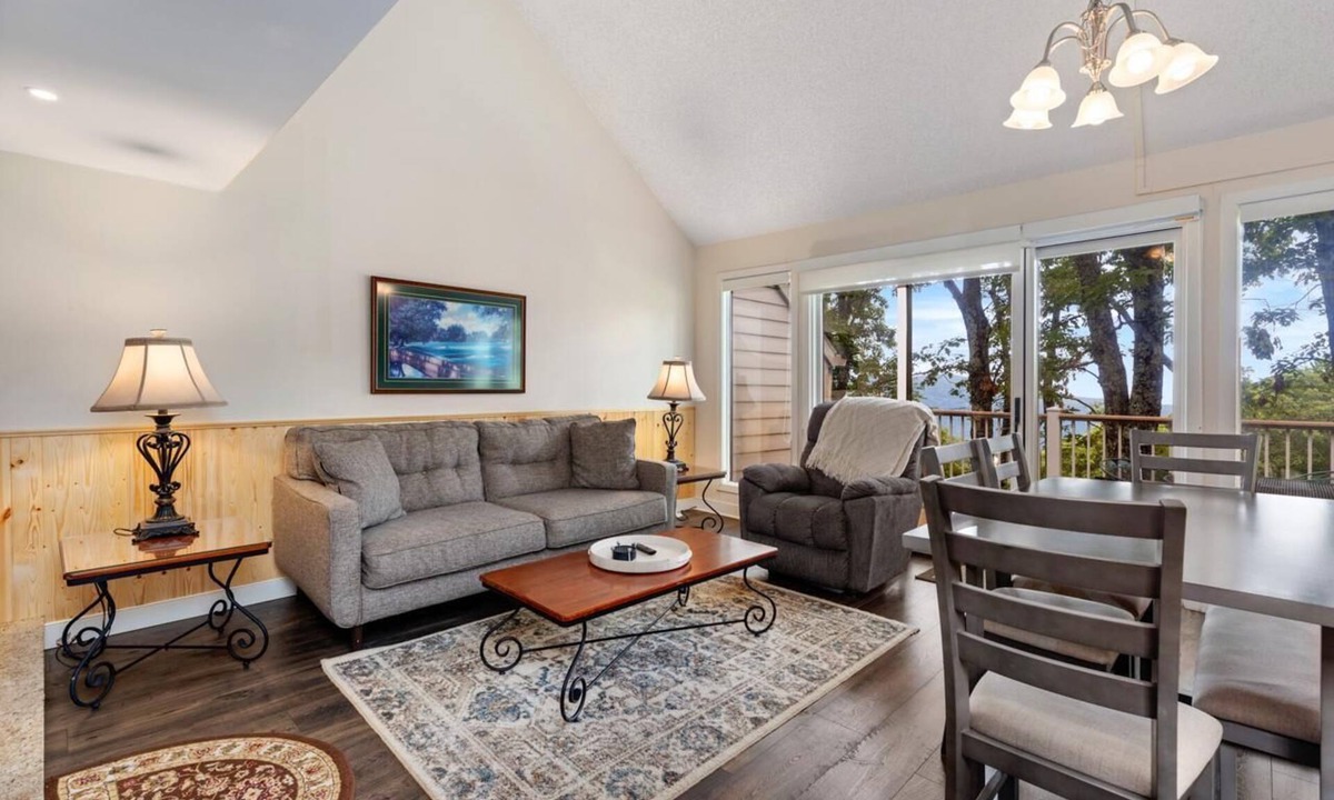 Wintergreen Condo | Eagles Court 24 with Wintergreen Advantage
