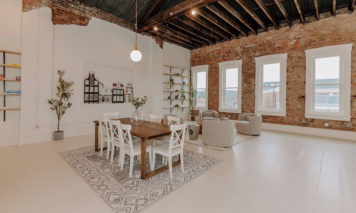 Madison Hotel | East Main Lofts