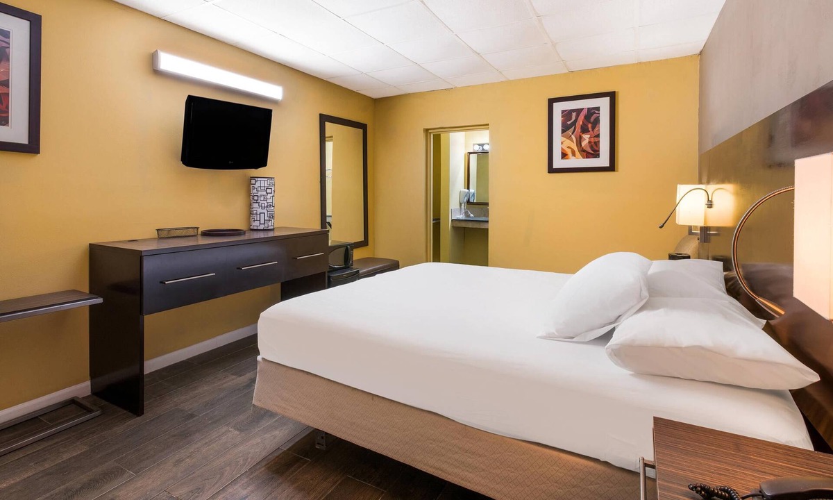 Gretna Hotel | Econo Lodge Gretna - New Orleans