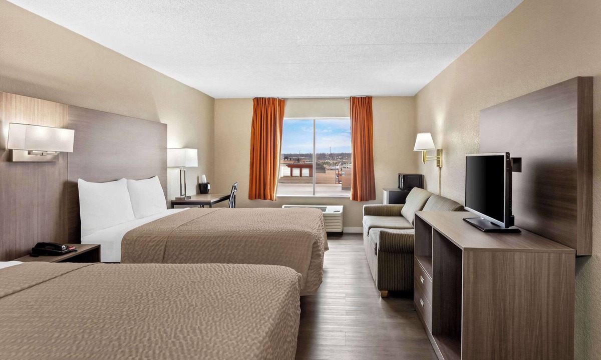 Willowbrook Hotel | Econo Lodge Willowbrook