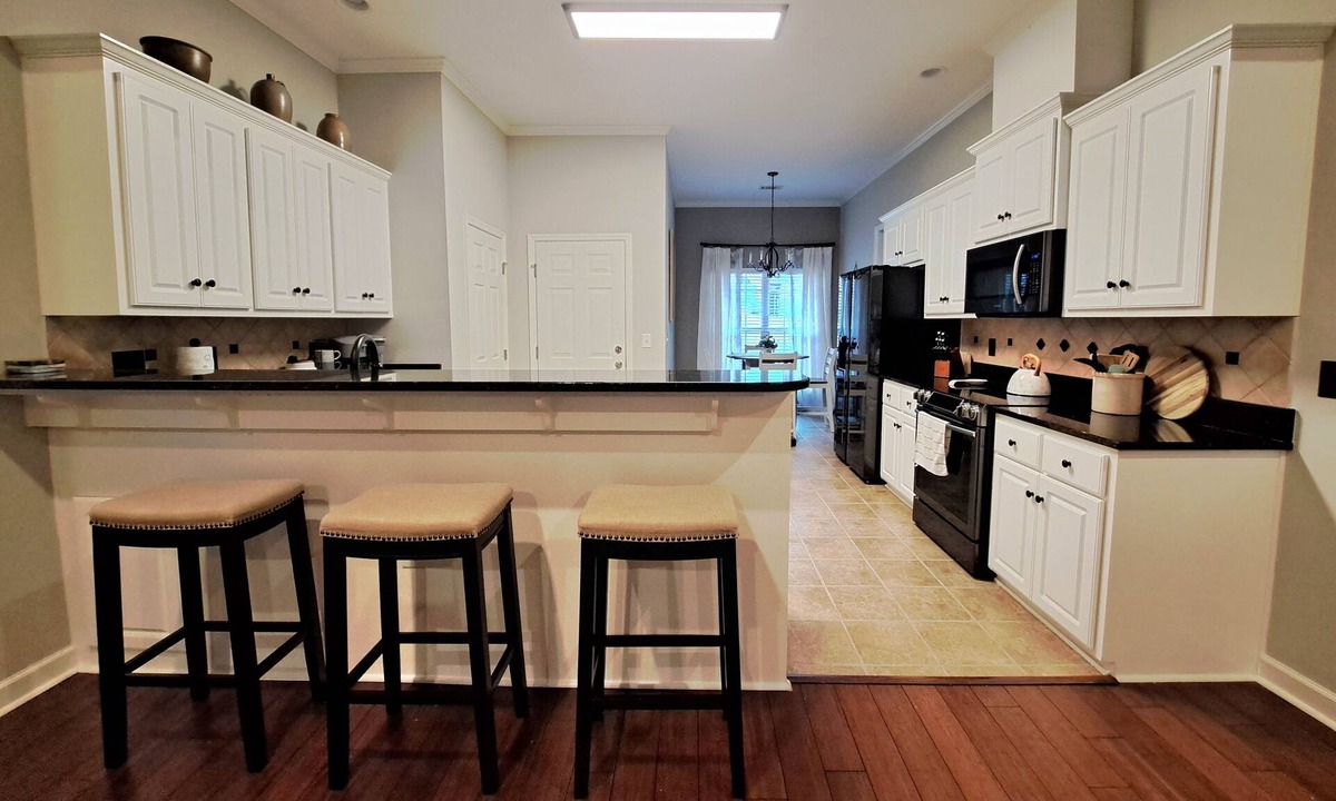 Aiken House | Elegant Comfortable Home w/Charming Garden Near Downtown Aiken