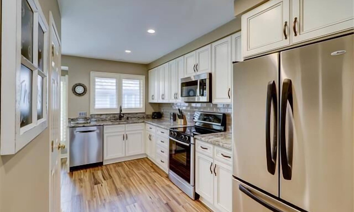 Beach Lagoon Villa | Elegant & Spacious 3-Bdrm Villa, steps from beach & Sea Pines Beach Club