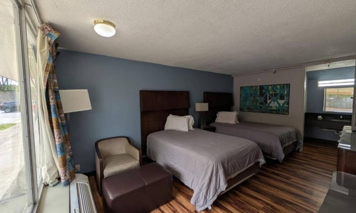 Cartersville Hotel | Enjoy 3 Rooms Near Cartersville Attractions at a Budget-Friendly Rate