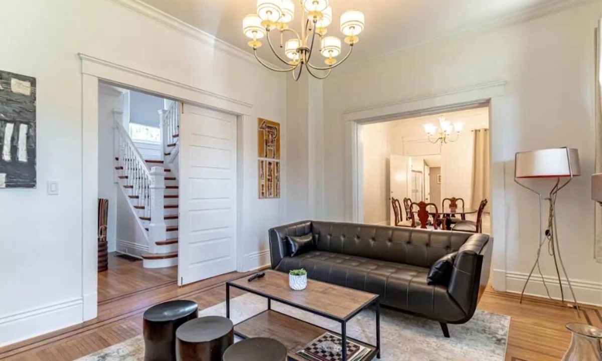 Bonnycastle House | Entire Home in the Highlands on Bardstown RD