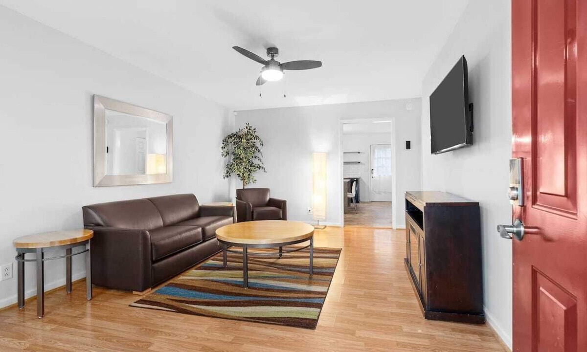 Oak Grove House | Entire home*Walking distance to Fort Campbell, KY