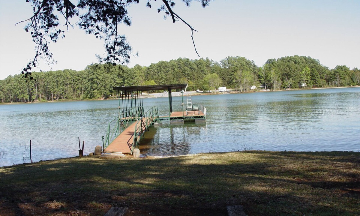 Anderson Cottage | Escape From Reality private dock on Lake Hartwell