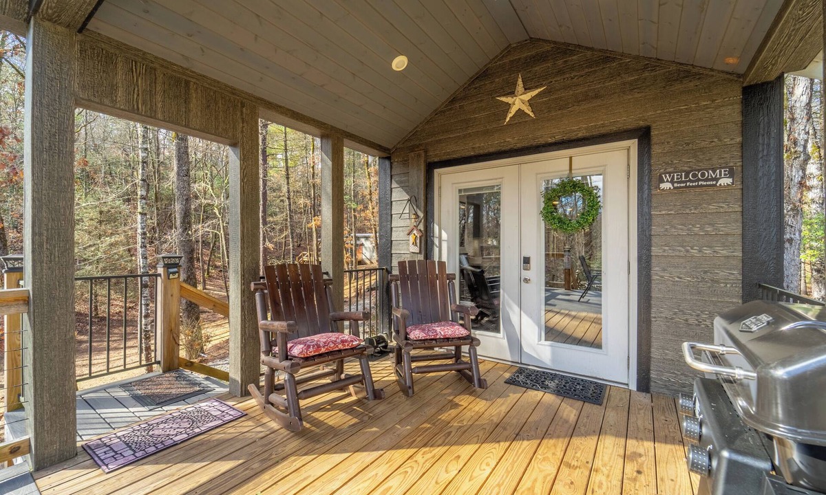 Franklin Cottage | Escape to your own Tiny Slice of Heaven in Franklin, N