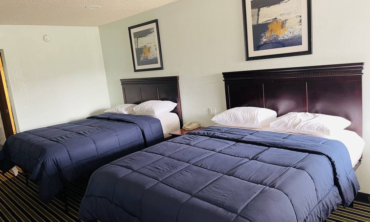 Muskogee Hotel | Executive Inn