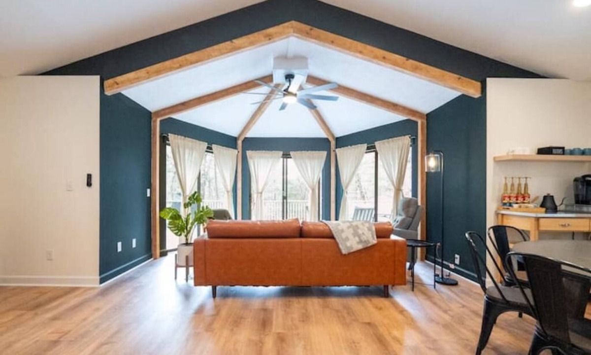 Basye House | Experience nature's charm! Retreat near Bryce Resort/George Washington Forest