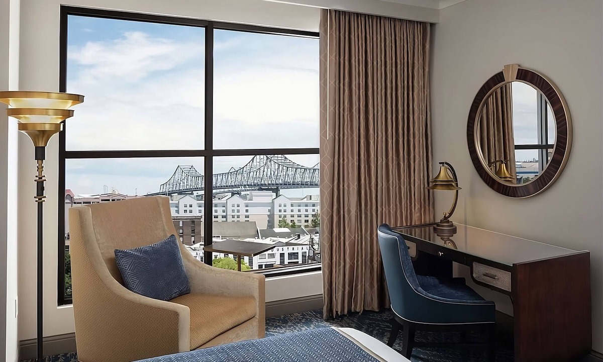 Arts/Warehouse District Hotel | Explore Art and Music, Suite with Balcony, Near New Orleans Jazz Museum!