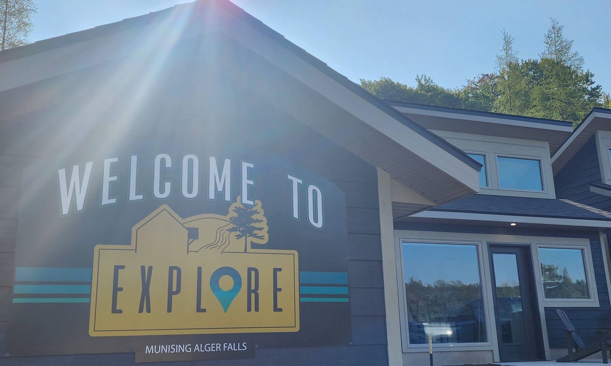 Munising Ski Chalet | EXPLORE Munising Studio Suite 104