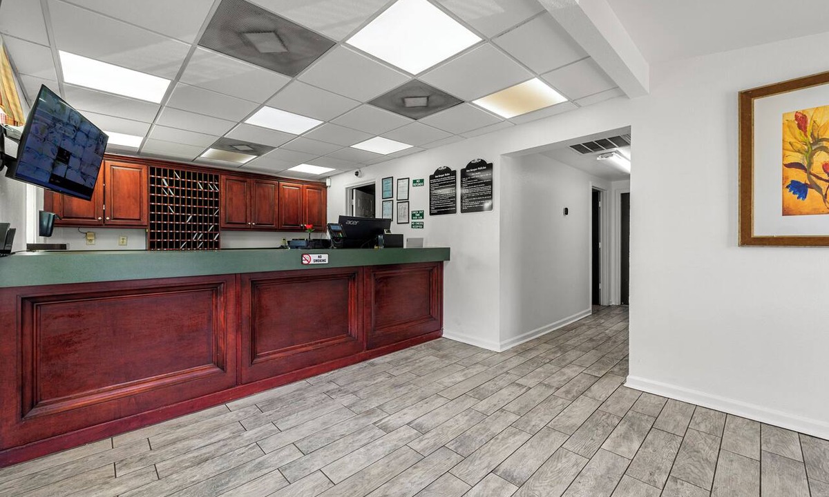 Montgomery Hotel | Extended Stay Studios