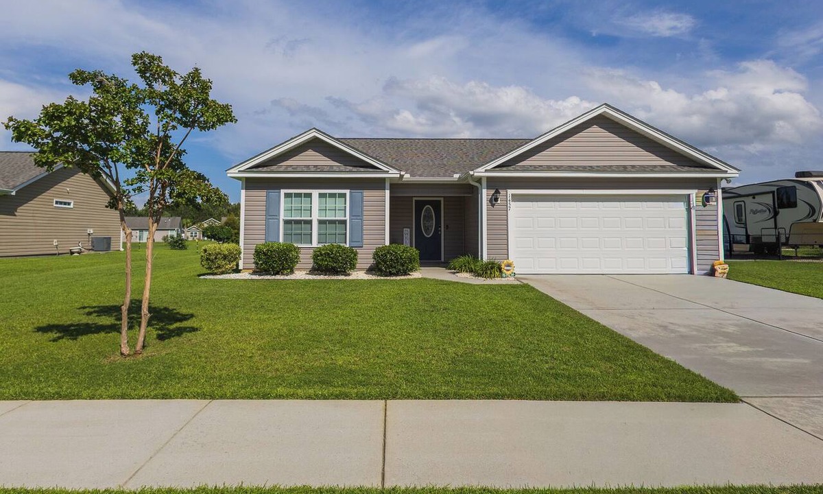 Conway House | Fabulous 3-bedroom house with AC Near CCU and the Coast in charming Conway