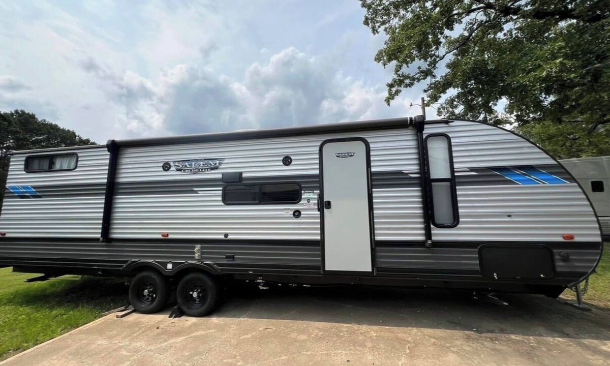 Jasper House | Family Friendly Bunkhouse RV