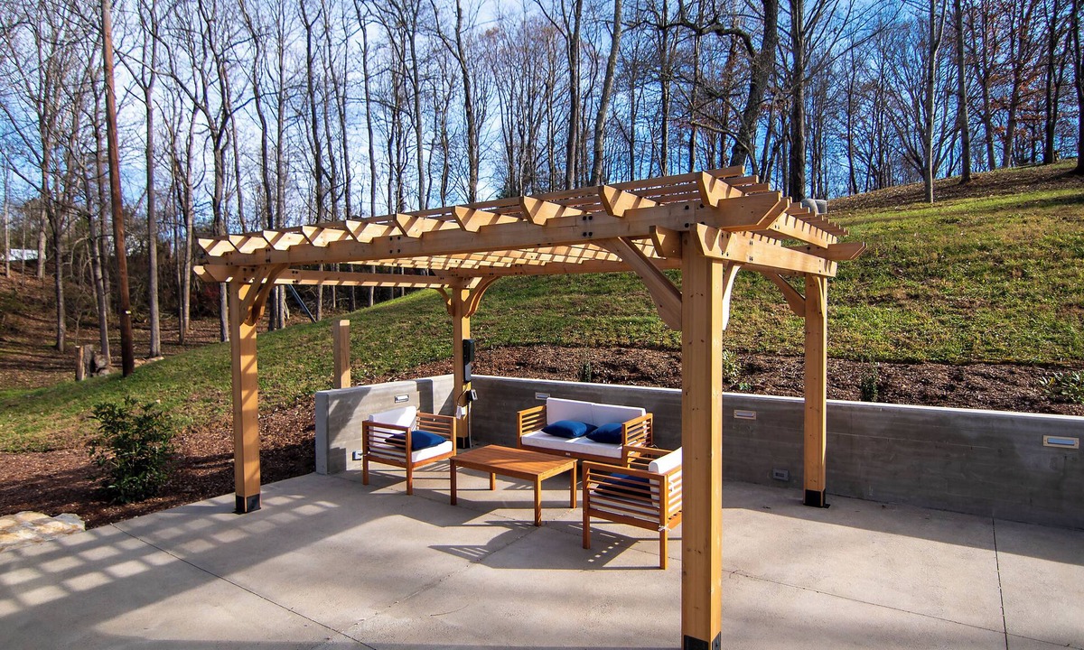 Alexander House | Family-Friendly Escape Near Asheville