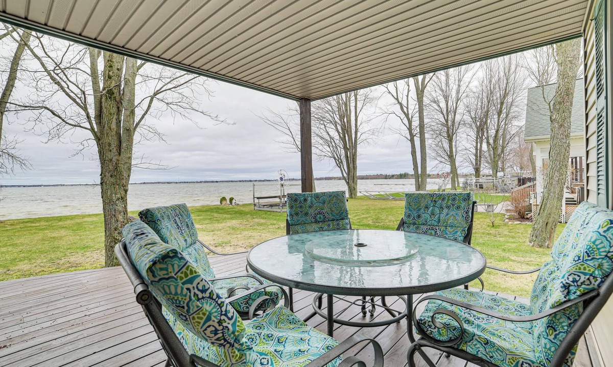 Houghton Lake House | Family-Friendly Houghton Lake House: Steps to Lake