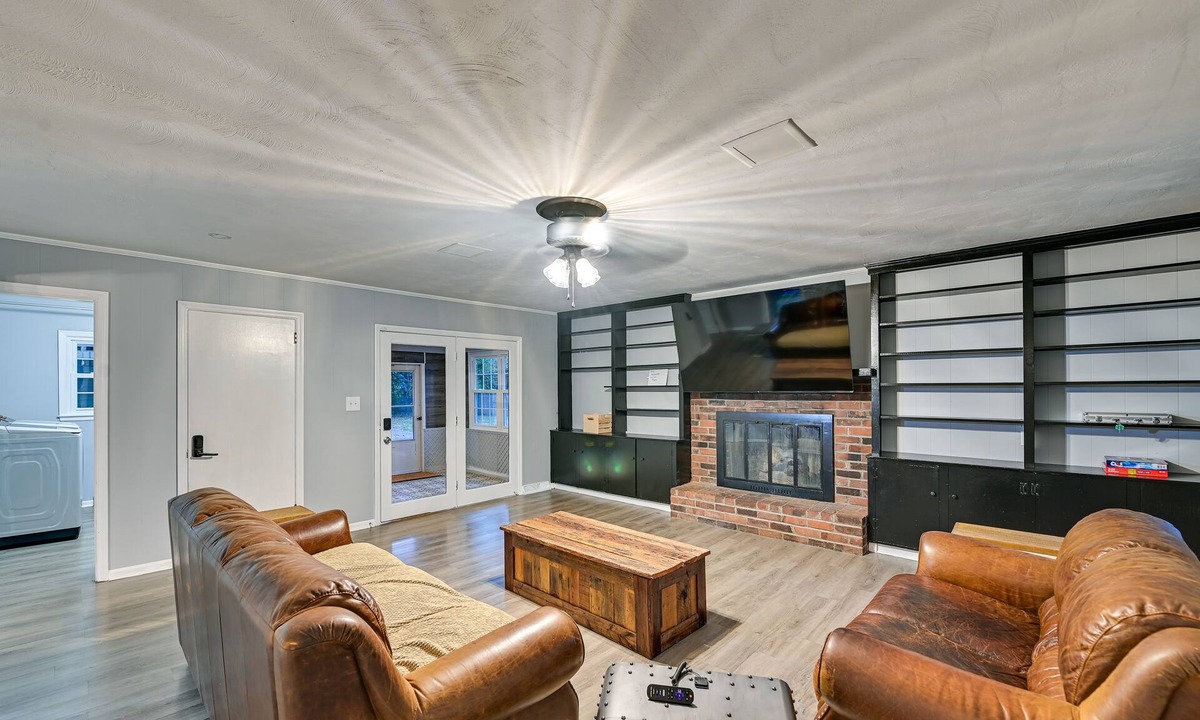Versailles House | Family-Friendly Versailles House: 12 Mi to UK!