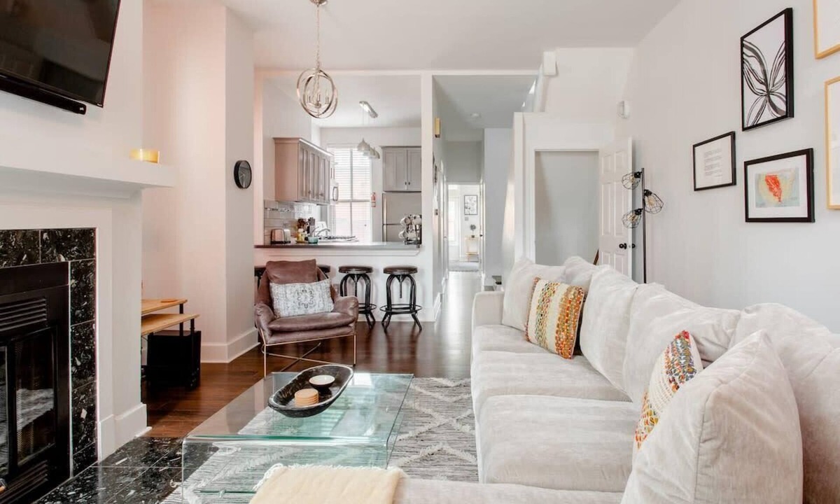Lafayette Square House | Family Fun in Lafayette Square ABODEbucks
