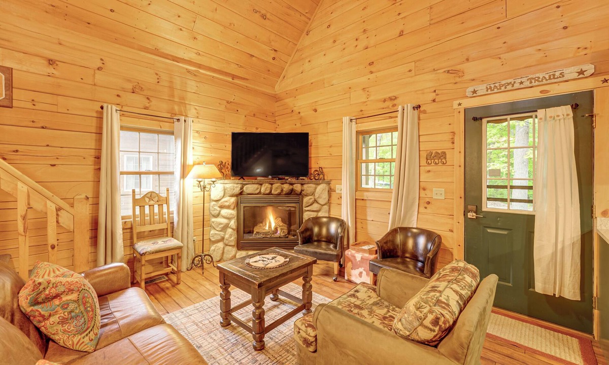 Oceana County Cabin | Fire Pit & Porch: Warm & Woodsy Rothbury Escape!