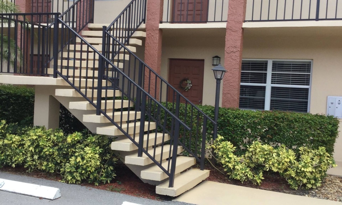 Fishermans Hideaway Condo | First floor condo 55+ community, 90 day minimum stay, no smoking