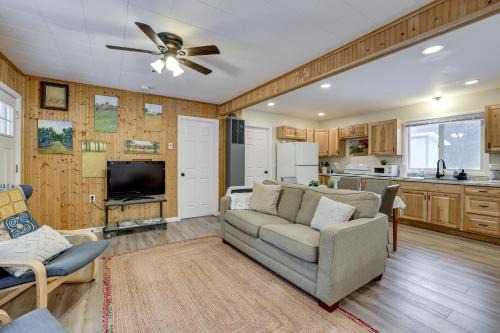 Irons House | Fish, Bike & Hike! Wooded Irons Getaway Near River