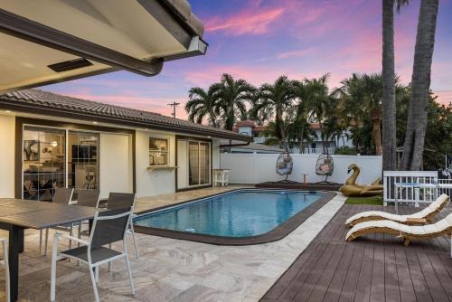 Coral Ridge Isles House | Fort Lauderdale 4Bd Villa Waterfront Dock Pool