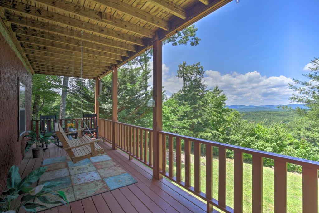 Murphy House | Game Room & Fire Pit: Picturesque Cabin in Murphy