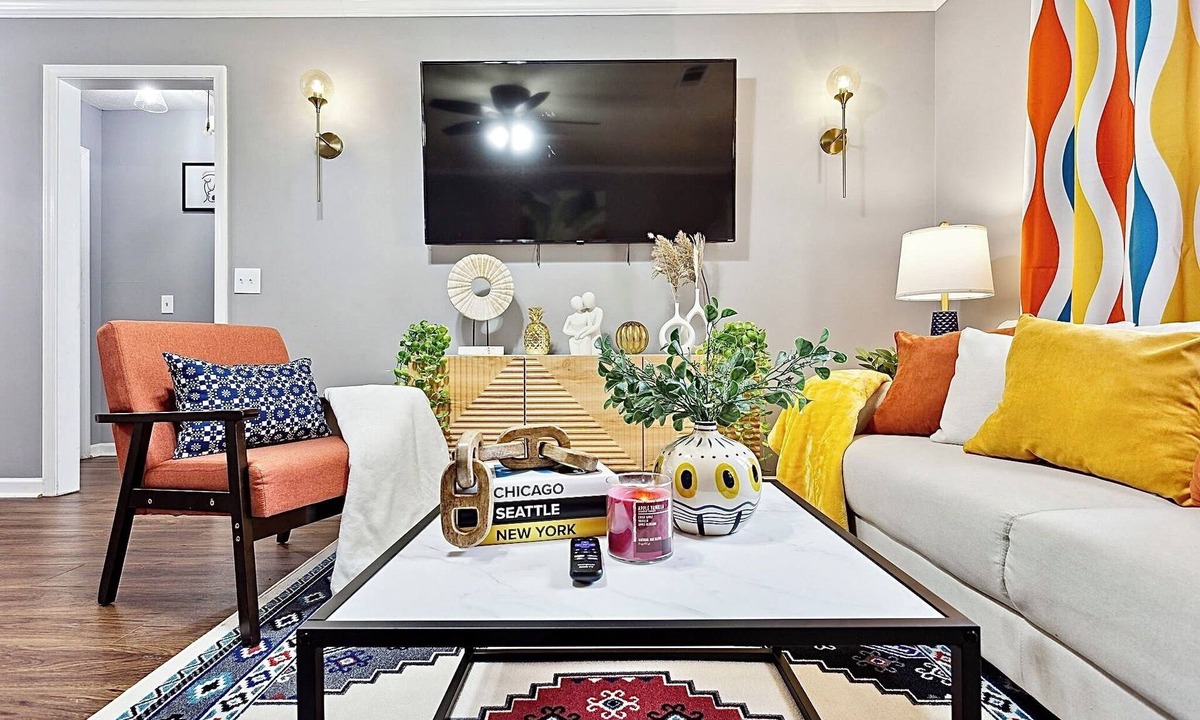 Norcross House | GA’s Peaches - Where Modern Meets Southern Comfort