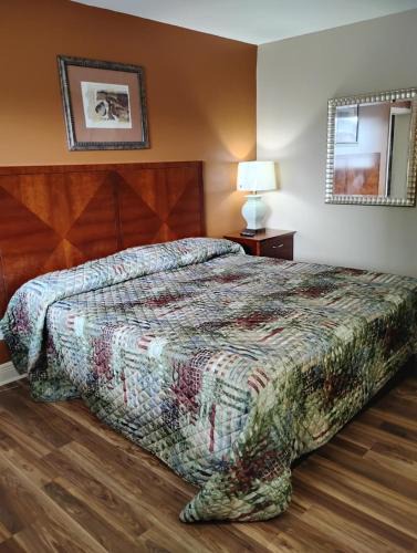 Baton Rouge Apartment | Gated - 1 King Bed 1 Bath Apt with Full Kitchen 119