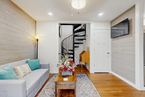 Leicester House | Gibbs Getaway