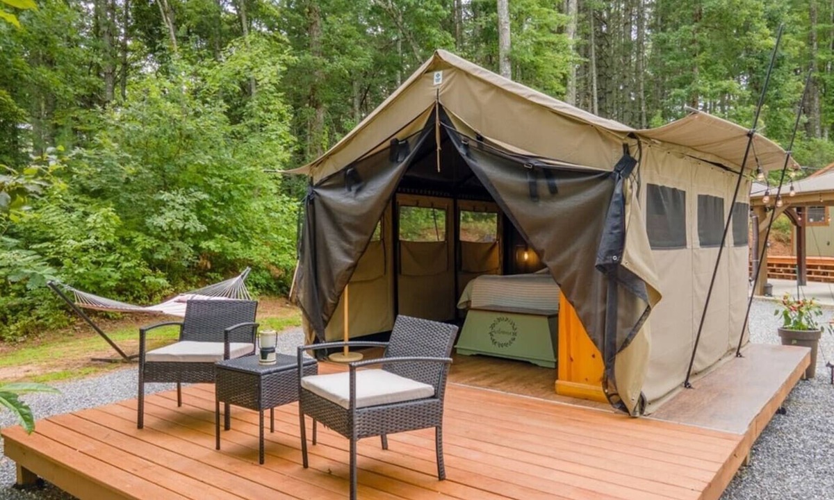 Sylva RV Rental | Glamping tent on campground