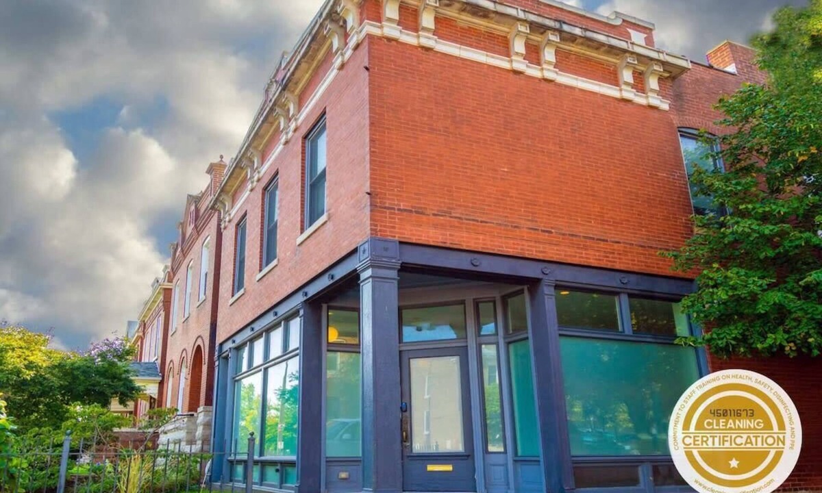 Tower Grove East House | Gorgeous 5BR Storefront Home ABODEbucks