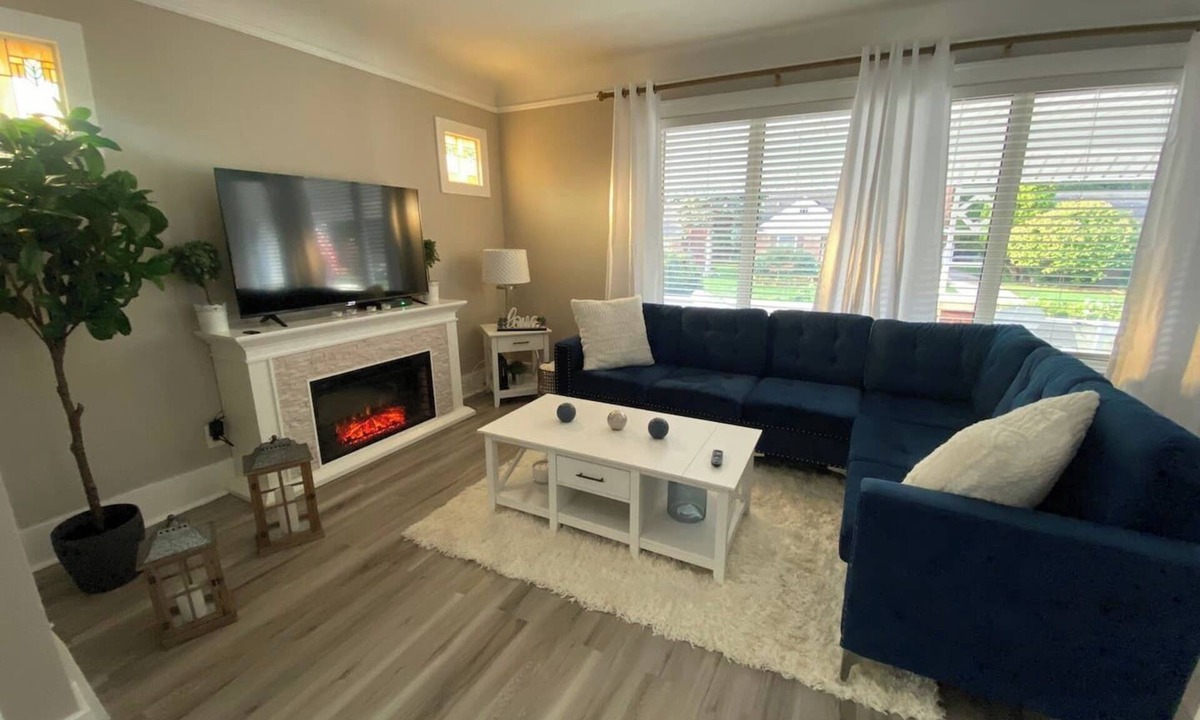 Eastpointe House | Gorgeous Colonial Home Game-room in basement.