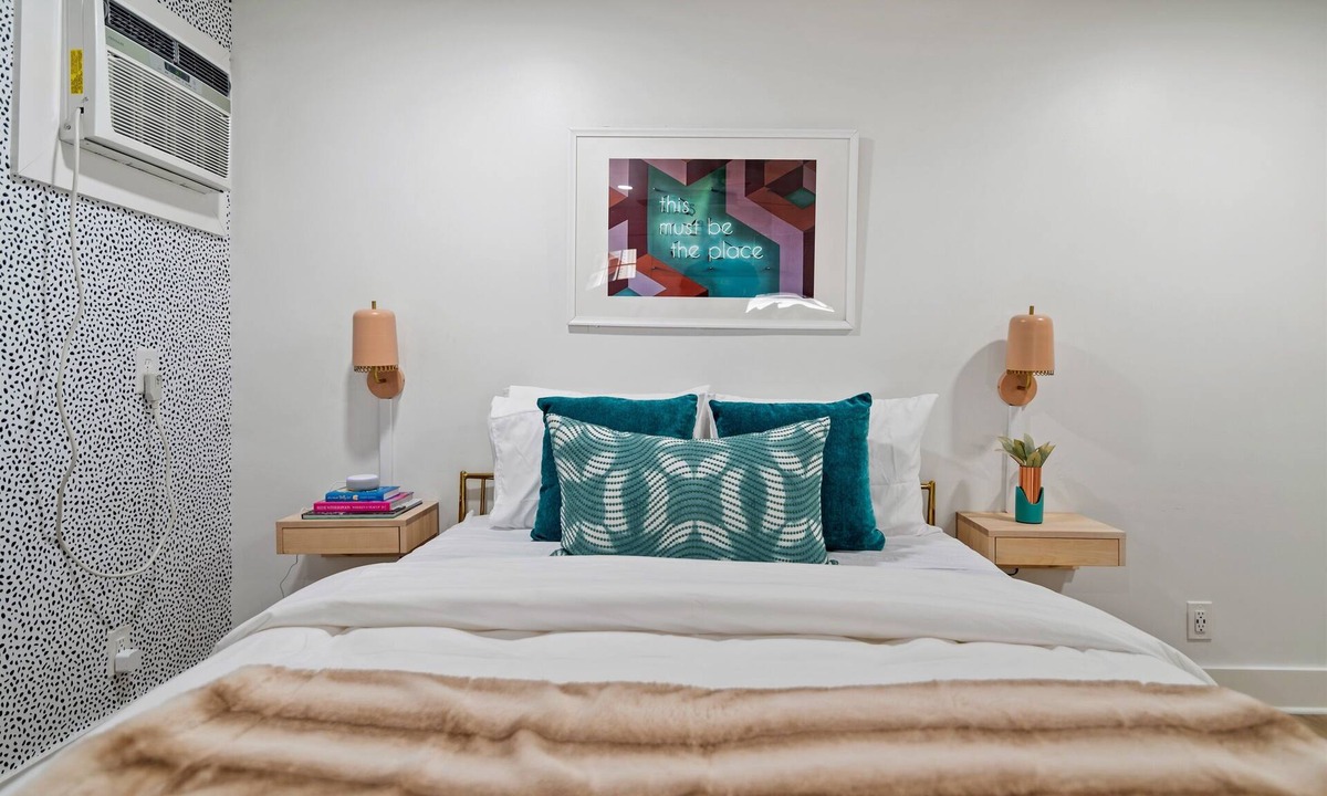 Hillsboro Village House | Ground-Floor Studio Near Belmont, Vandy