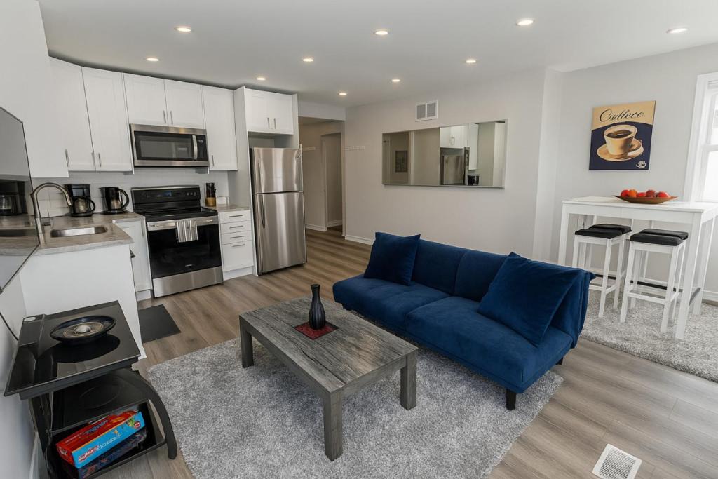 Hamilton Apartment | Hamilton Haven - Smart Tech and BBQ Oasis - Pool