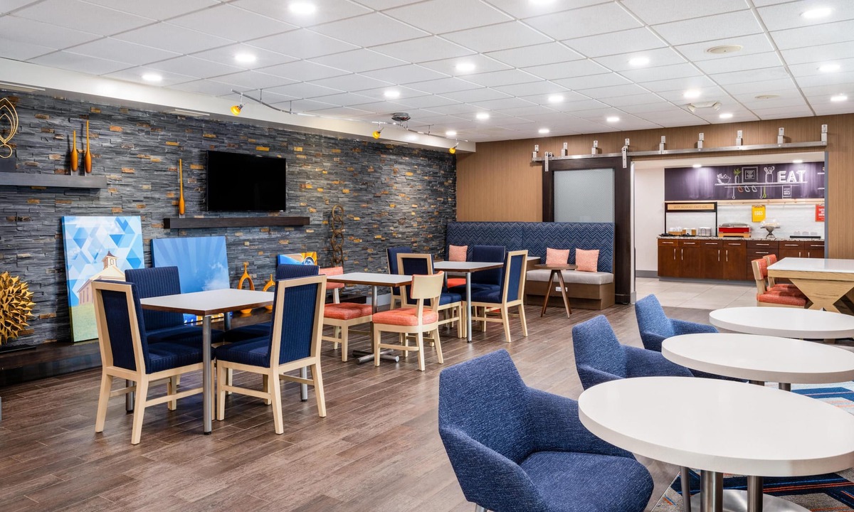 Auburn Hotel | Hampton Inn Auburn