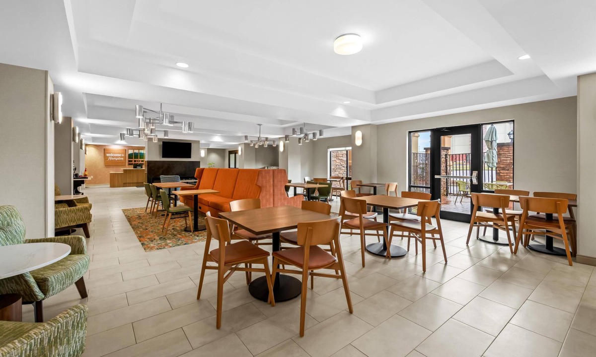 Harrison Hotel | Hampton Inn Harrison