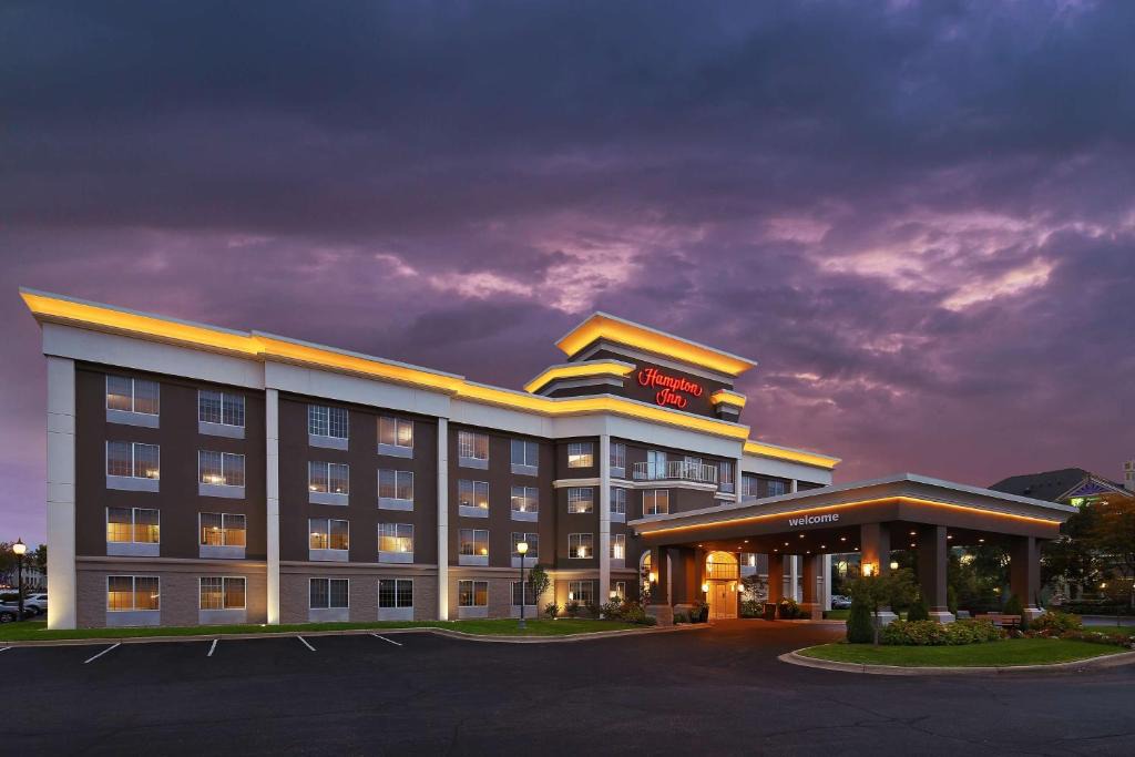 Holland Hotel | Hampton Inn Holland