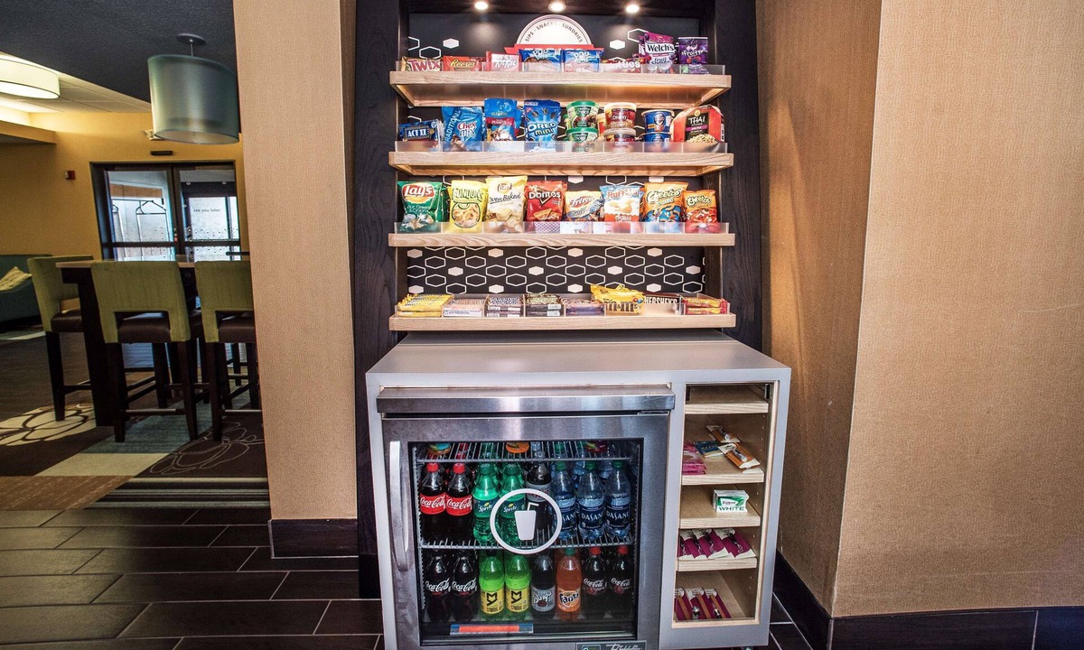 Jeffersonville - Clarksville Hotel | Hampton Inn Louisville-North/Clarksville