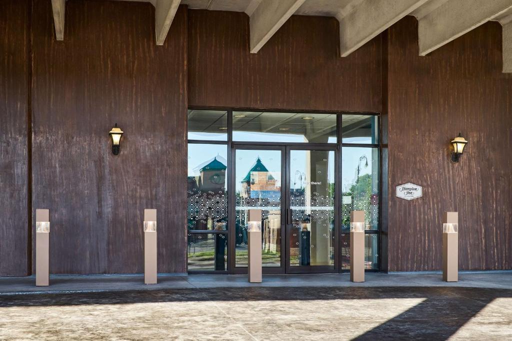 Massillon Hotel | Hampton Inn Massillon