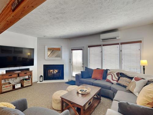 McHenry House | Happy Time