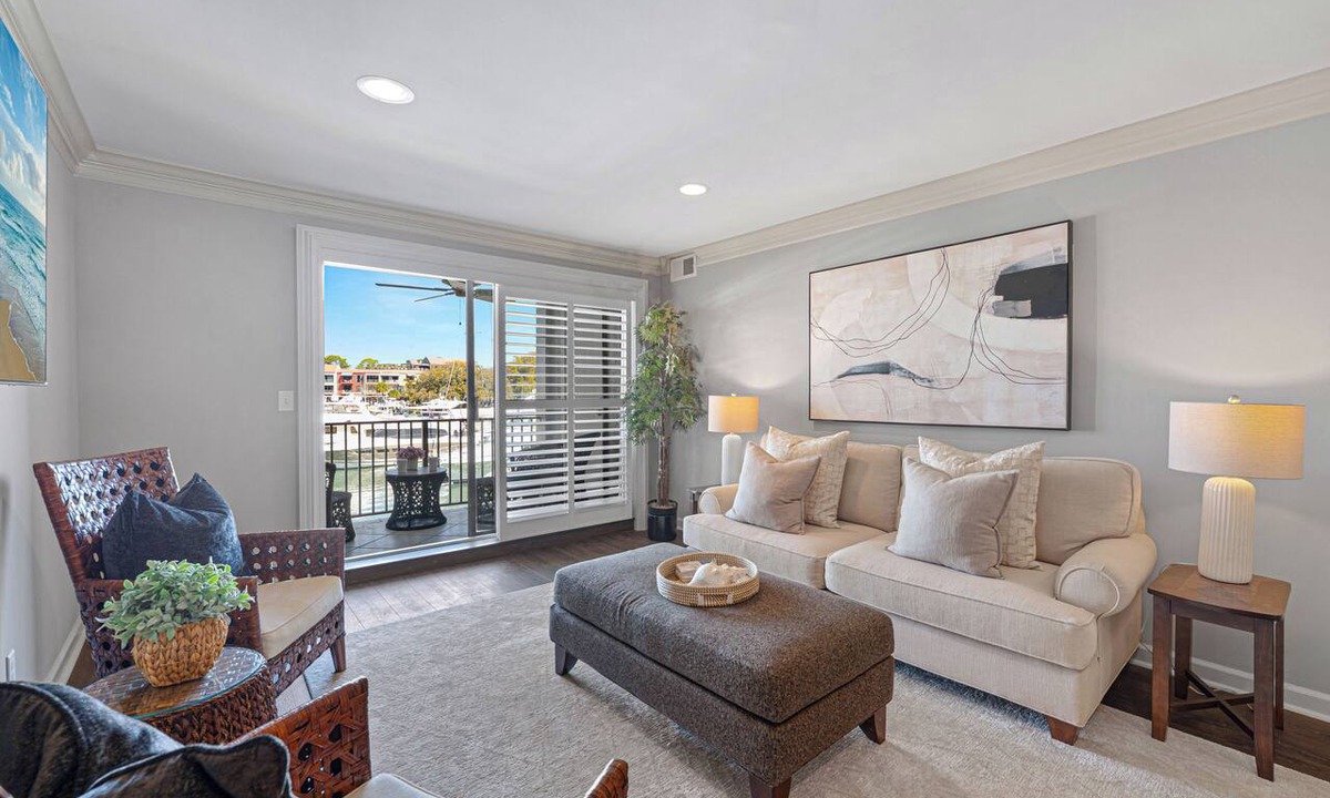Harbour Town Condo | Harbour Town Marina View Villa | Balcony, Walk to Dining, Shops & Lighthouse in Sea Pines