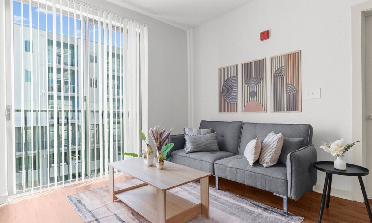 Five Points South Apartment | ~Heart of BHM:Fully Equipped 2BR Unit W/Gym&Pool~
