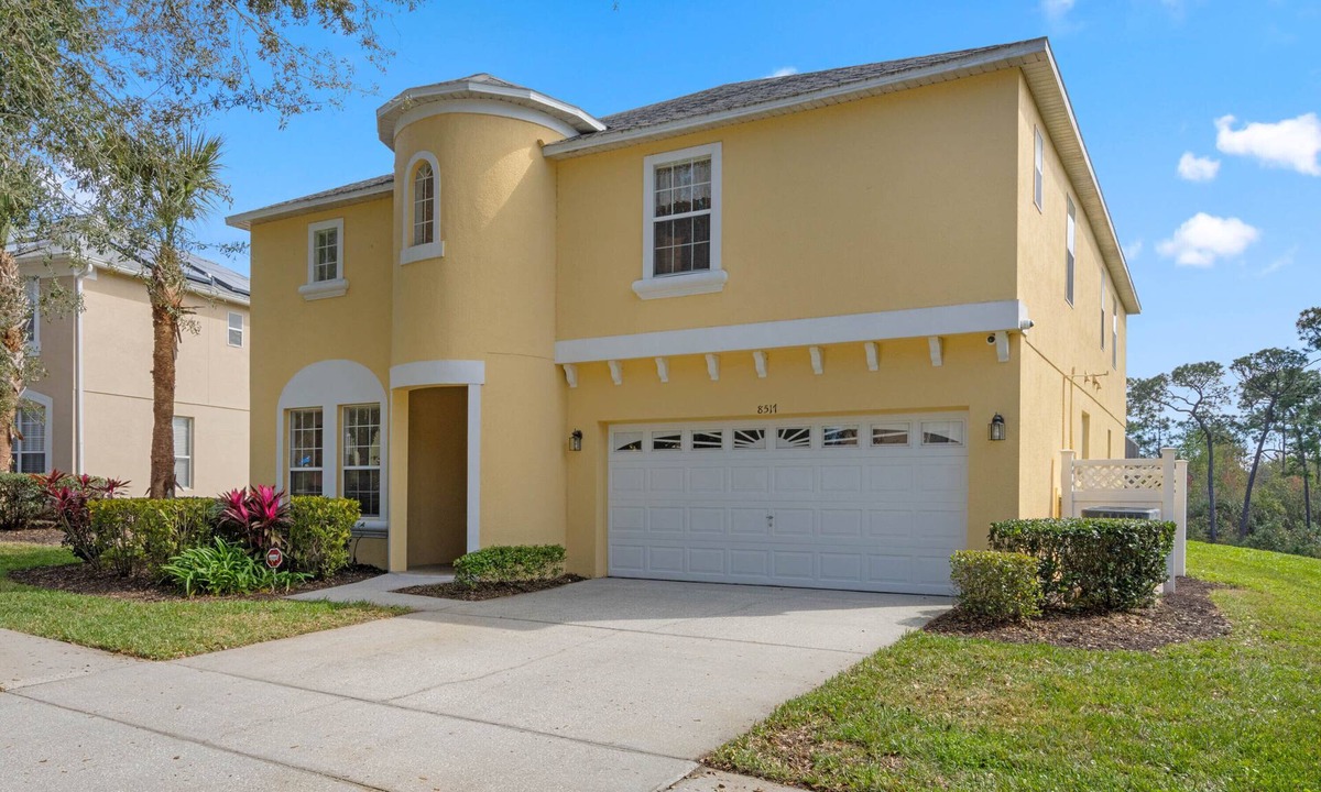 West Kissimmee Villa | High quality luxury Orlando Vacation Villa, Disney just 10 Mins, FREE POOL HEAT.