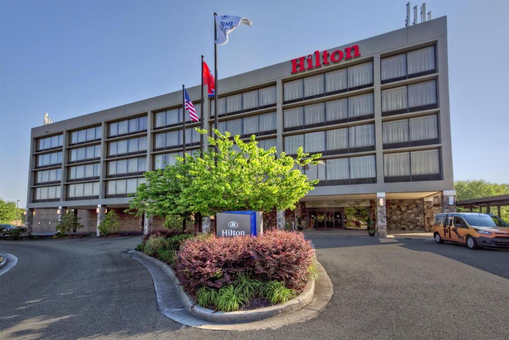 Mount Vernon Hotel | Hilton Knoxville Airport