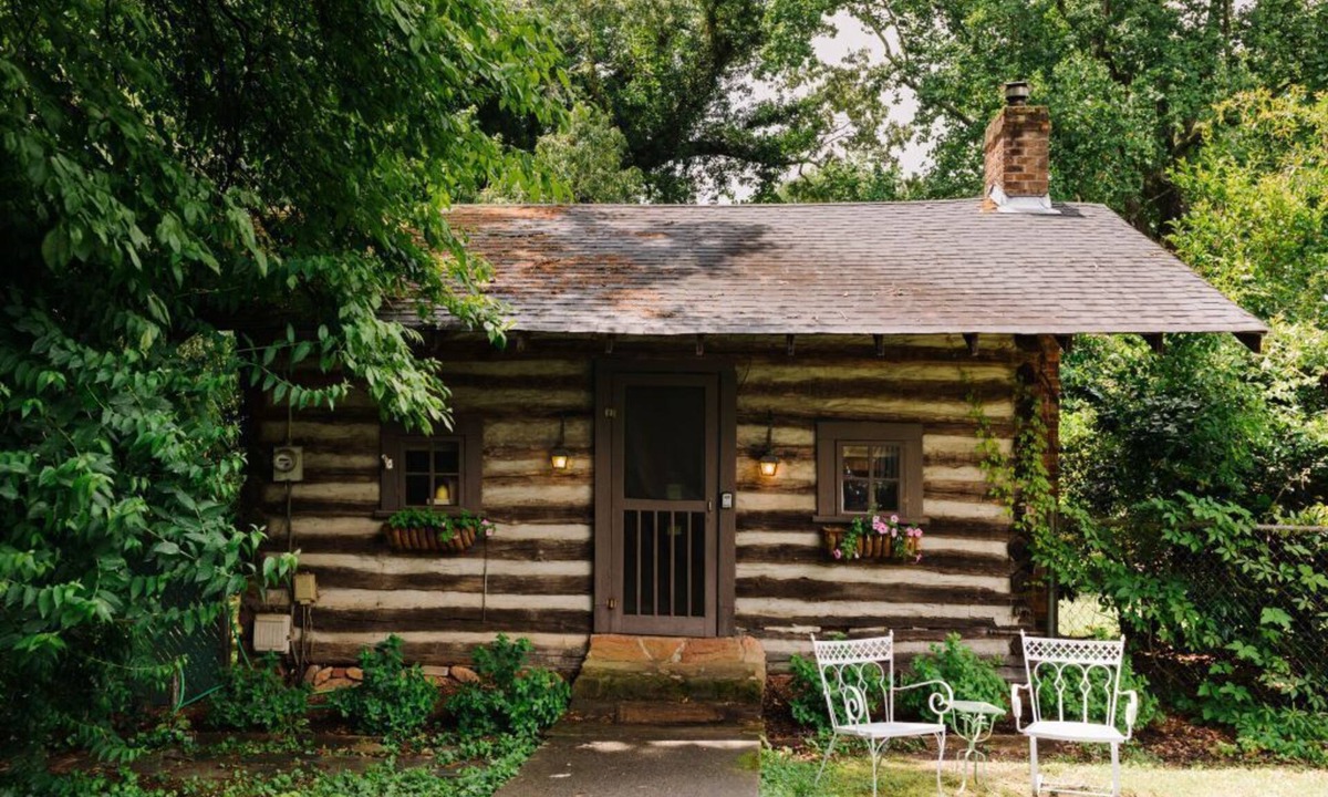 Sans Souci Cabin | Historic 19th Century Cabin in Greenville