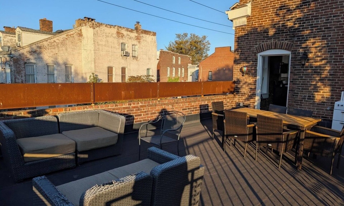 The Gate Condo | Historic Benton Park Retreat - Walk to Dining, Breweries & Entertainment