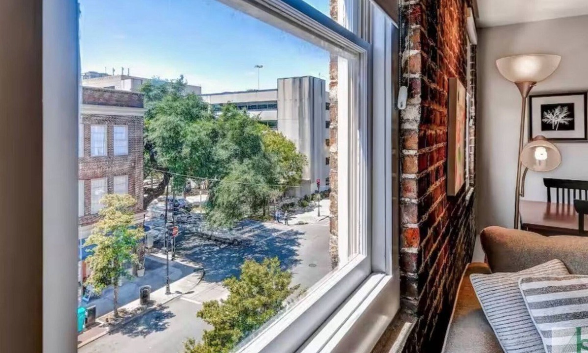 Yamacraw Village Condo | Historic condo in charming downtown Savannah