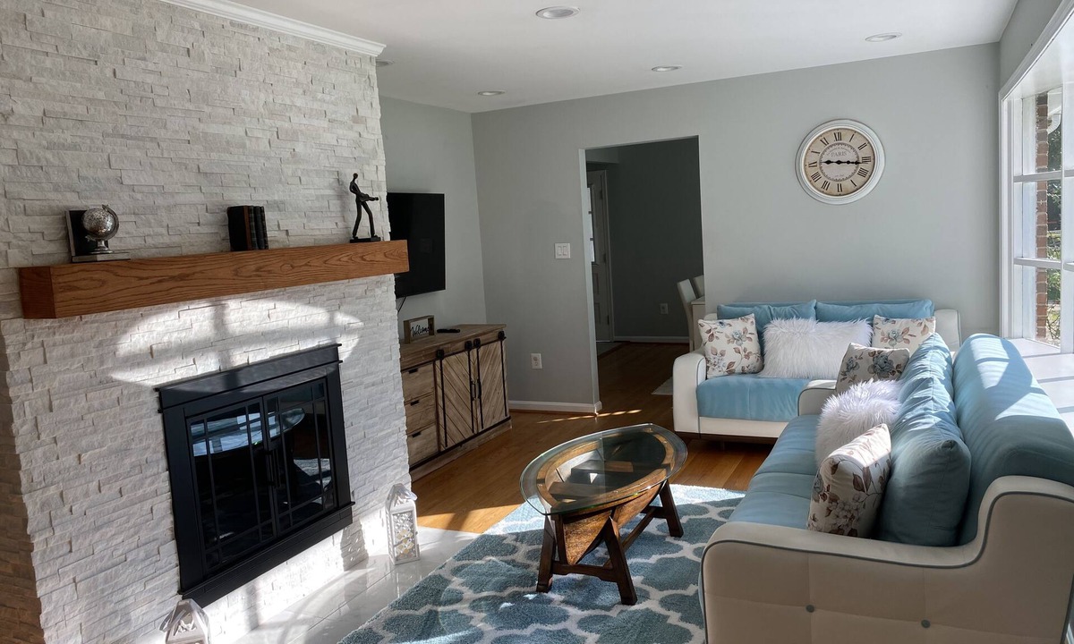 Manassas House | Historic District,Entire upstairs